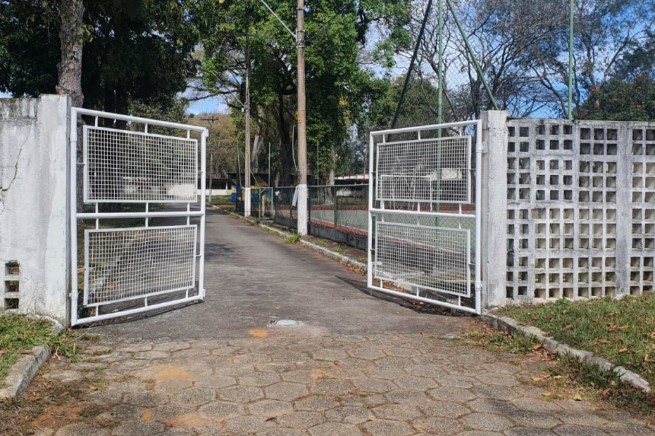 MiConv.com__Troca dos portões2